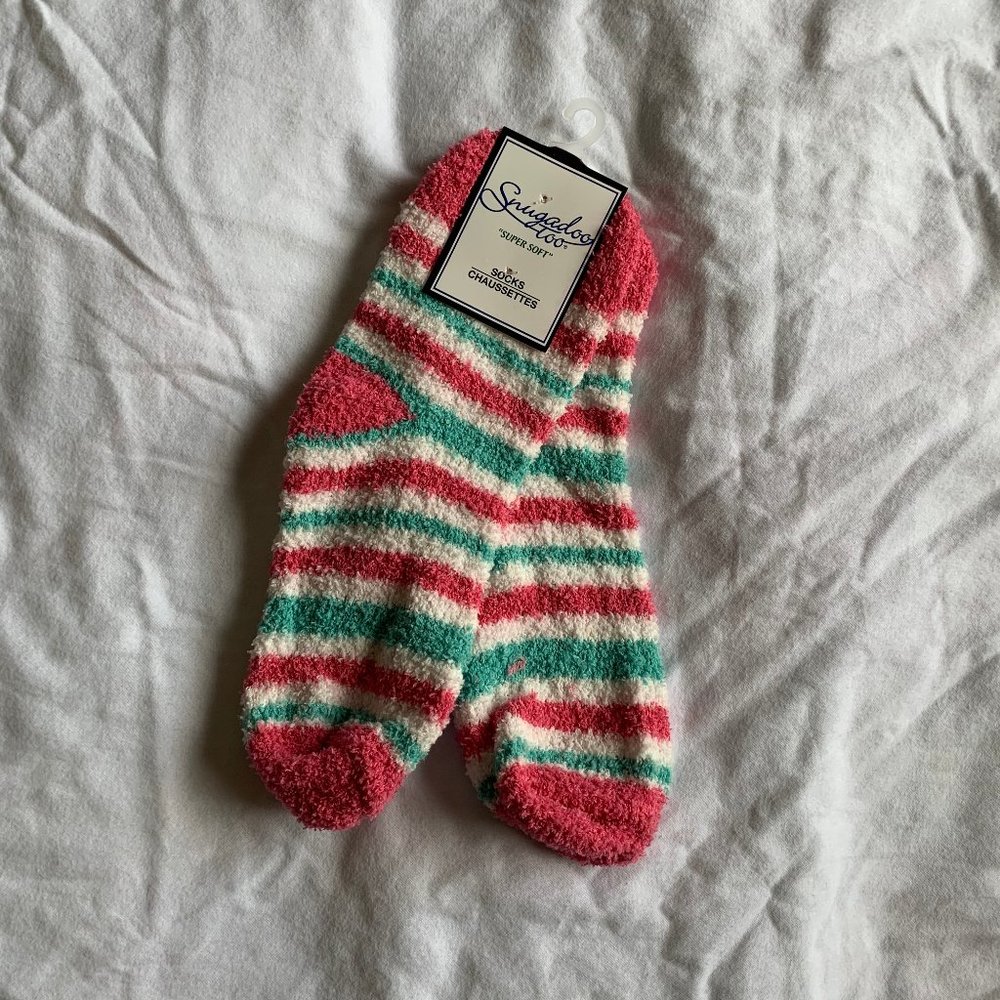 NWT Snugadoo Fuzzy Socks